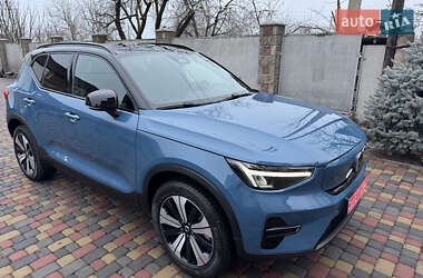 Внедорожник / Кроссовер Volvo XC40 2023 в Дубно