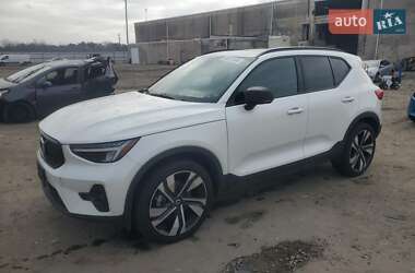 Volvo XC40 2023