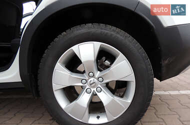 Позашляховик / Кросовер Volvo XC40 2020 в 
