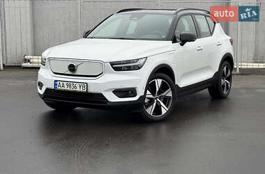 Внедорожник / Кроссовер Volvo XC40 2021 в Киеве