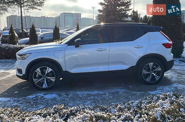 Внедорожник / Кроссовер Volvo XC40 2021 в Львове