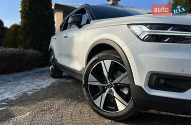 Позашляховик / Кросовер Volvo XC40 2021 в Львові