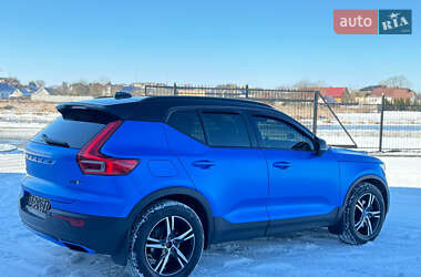 Позашляховик / Кросовер Volvo XC40 2018 в Ковелі