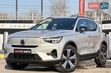 Внедорожник / Кроссовер Volvo XC40 2022 в Киеве