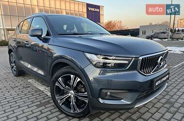 Внедорожник / Кроссовер Volvo XC40 2019 в Киеве