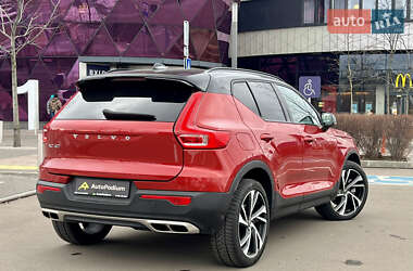 Внедорожник / Кроссовер Volvo XC40 2022 в Киеве