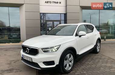 Внедорожник / Кроссовер Volvo XC40 2018 в Харькове