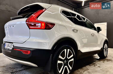 Внедорожник / Кроссовер Volvo XC40 2021 в Киеве