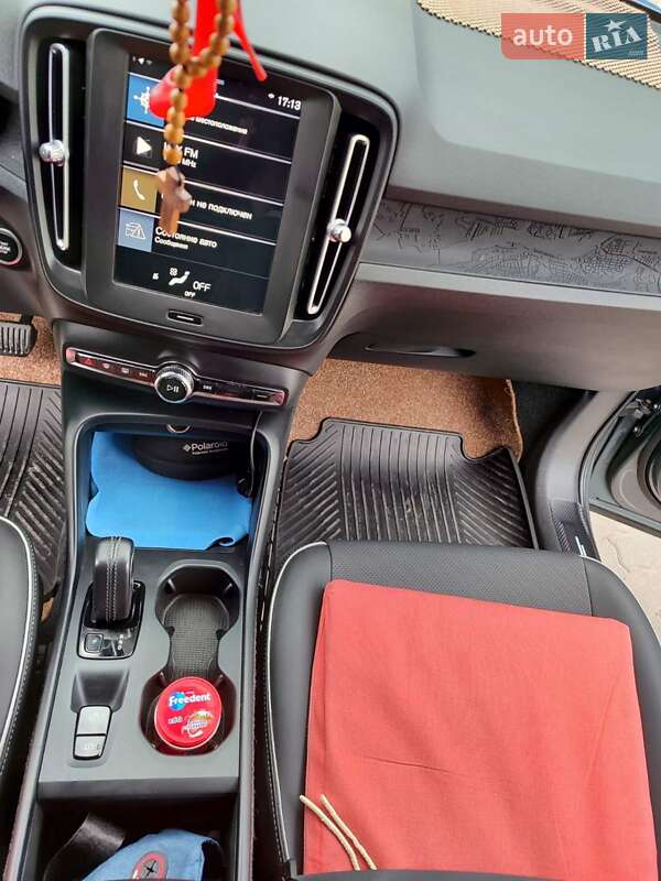 Внедорожник / Кроссовер Volvo XC40 2019 в Ивано-Франковске