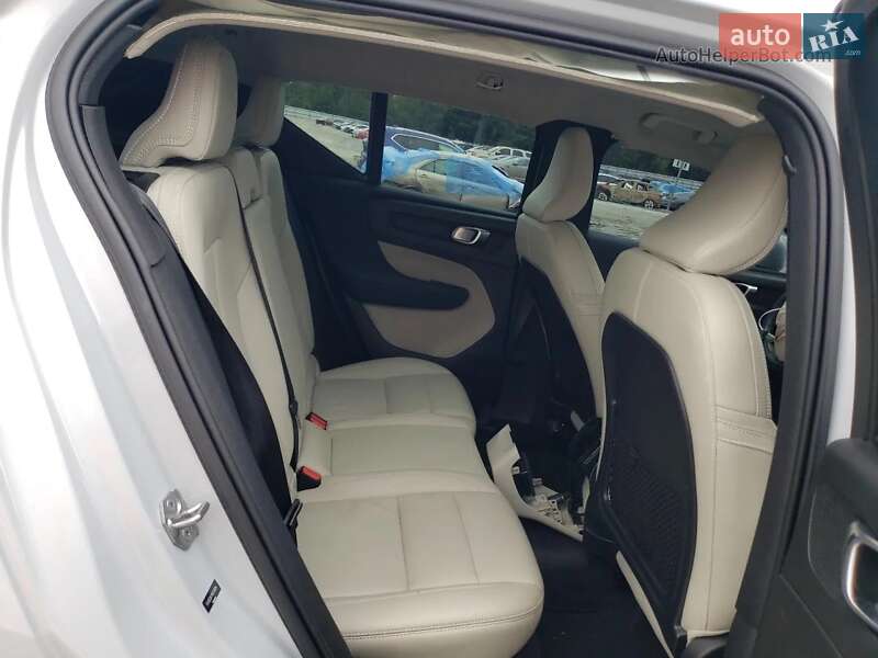 Позашляховик / Кросовер Volvo XC40 2020 в Одесі