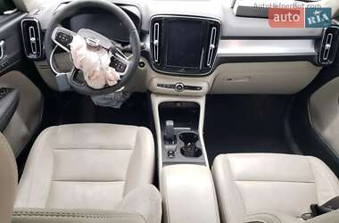 Внедорожник / Кроссовер Volvo XC40 2020 в Одессе