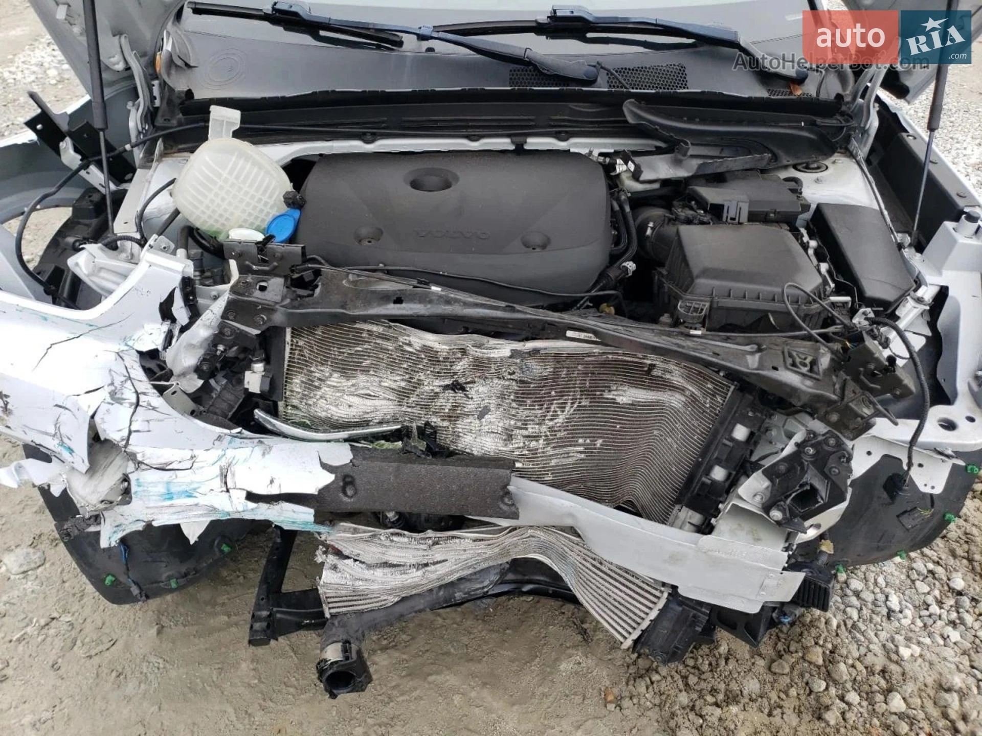 2020 Volvo XC40 - мініатюра 11
