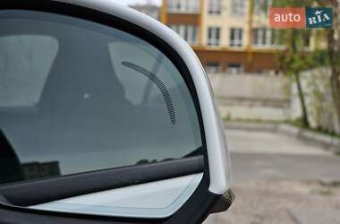 Внедорожник / Кроссовер Volvo XC40 2021 в 