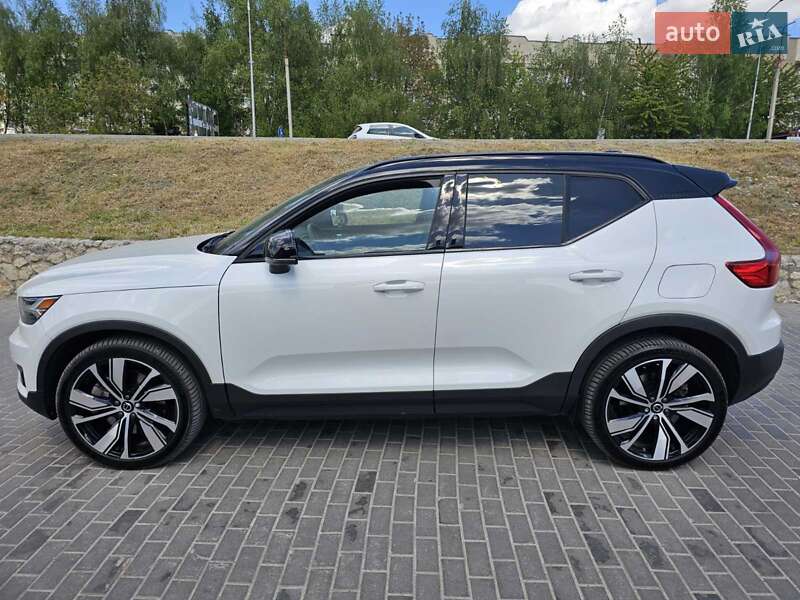 Внедорожник / Кроссовер Volvo XC40 2021 в Тернополе