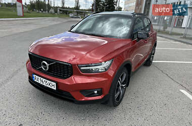 Внедорожник / Кроссовер Volvo XC40 2020 в 