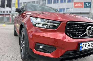 Внедорожник / Кроссовер Volvo XC40 2020 в 
