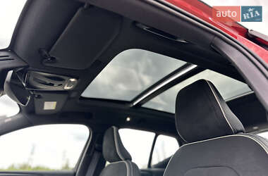 Внедорожник / Кроссовер Volvo XC40 2020 в 