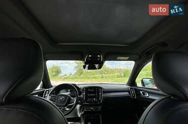 Внедорожник / Кроссовер Volvo XC40 2020 в 