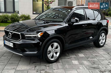 Позашляховик / Кросовер Volvo XC40 2022 в Києві