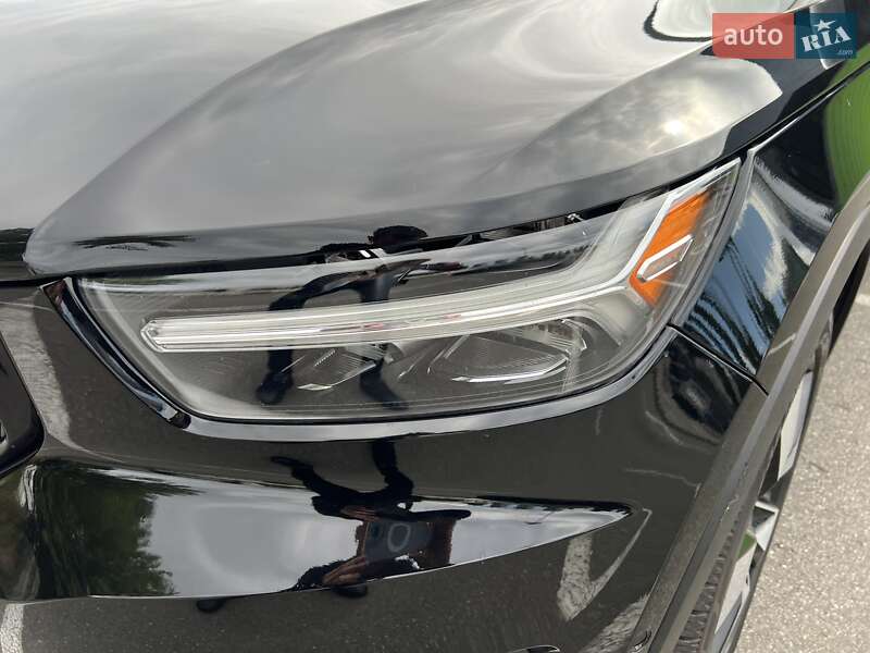 Внедорожник / Кроссовер Volvo XC40 2018 в Киеве