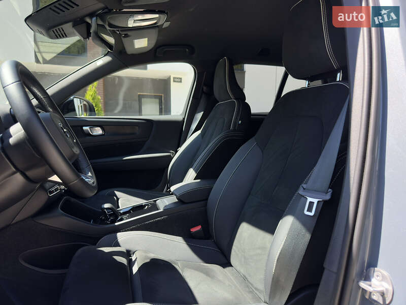 Позашляховик / Кросовер Volvo XC40 2023 в Ковелі