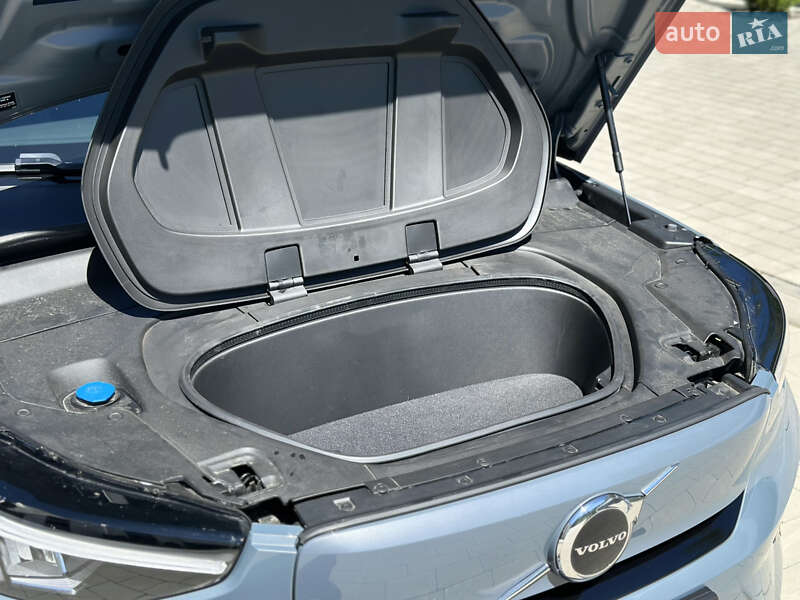 Позашляховик / Кросовер Volvo XC40 2023 в Ковелі