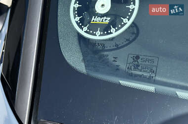 Внедорожник / Кроссовер Volvo XC40 2023 в 