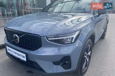 Внедорожник / Кроссовер Volvo XC40 2023 в Киеве