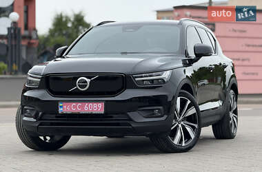 Позашляховик / Кросовер Volvo XC40 2020 в 