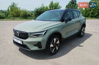 Позашляховик / Кросовер Volvo XC40 2023 в Дубні