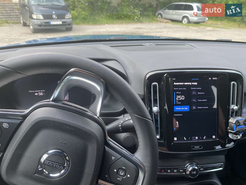 Внедорожник / Кроссовер Volvo XC40 2022 в Львове