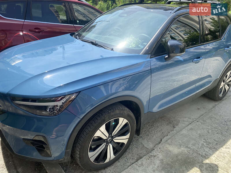 Внедорожник / Кроссовер Volvo XC40 2022 в Львове