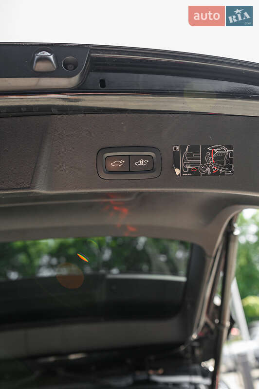 Внедорожник / Кроссовер Volvo XC40 2020 в Львове фото 38 Внедорожник / Кроссовер Volvo XC40 2020 в Львове