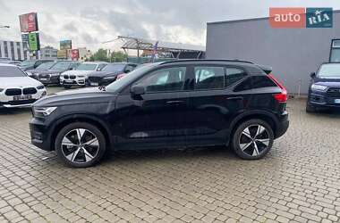Внедорожник / Кроссовер Volvo XC40 2020 в 
