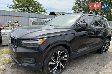 Внедорожник / Кроссовер Volvo XC40 2020 в Львове