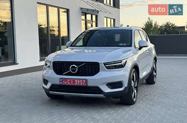Внедорожник / Кроссовер Volvo XC40 2019 в Самборе