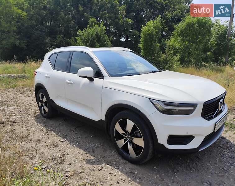 Позашляховик / Кросовер Volvo XC40 2019 в Кодимі