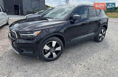 Внедорожник / Кроссовер Volvo XC40 2019 в Львове