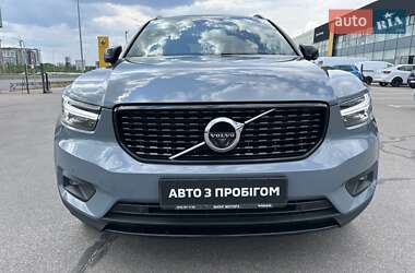 Внедорожник / Кроссовер Volvo XC40 2020 в 