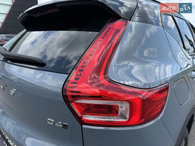 Внедорожник / Кроссовер Volvo XC40 2020 в Киеве