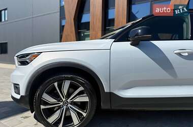 Внедорожник / Кроссовер Volvo XC40 2021 в 