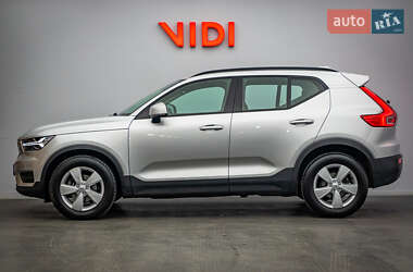 Внедорожник / Кроссовер Volvo XC40 2018 в 
