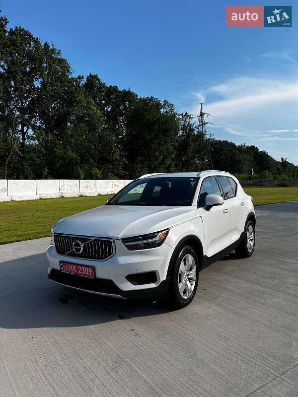 Volvo XC40 2020
