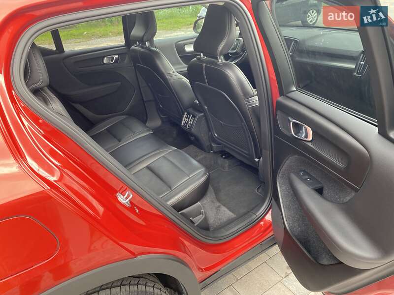 Внедорожник / Кроссовер Volvo XC40 2018 в Львове фото 26 Внедорожник / Кроссовер Volvo XC40 2018 в Львове