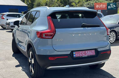 Внедорожник / Кроссовер Volvo XC40 2018 в 