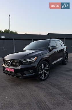 Внедорожник / Кроссовер Volvo XC40 2021 в Ровно
