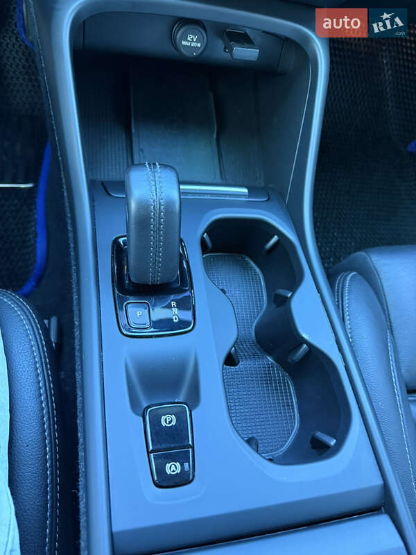 Внедорожник / Кроссовер Volvo XC40 2020 в Сумах