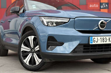 Внедорожник / Кроссовер Volvo XC40 2022 в 