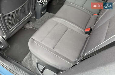 Внедорожник / Кроссовер Volvo XC40 2022 в 