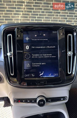Внедорожник / Кроссовер Volvo XC40 2020 в 